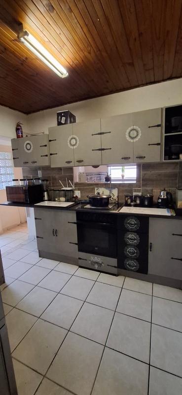 2 Bedroom Property for Sale in Ruyterwacht Western Cape